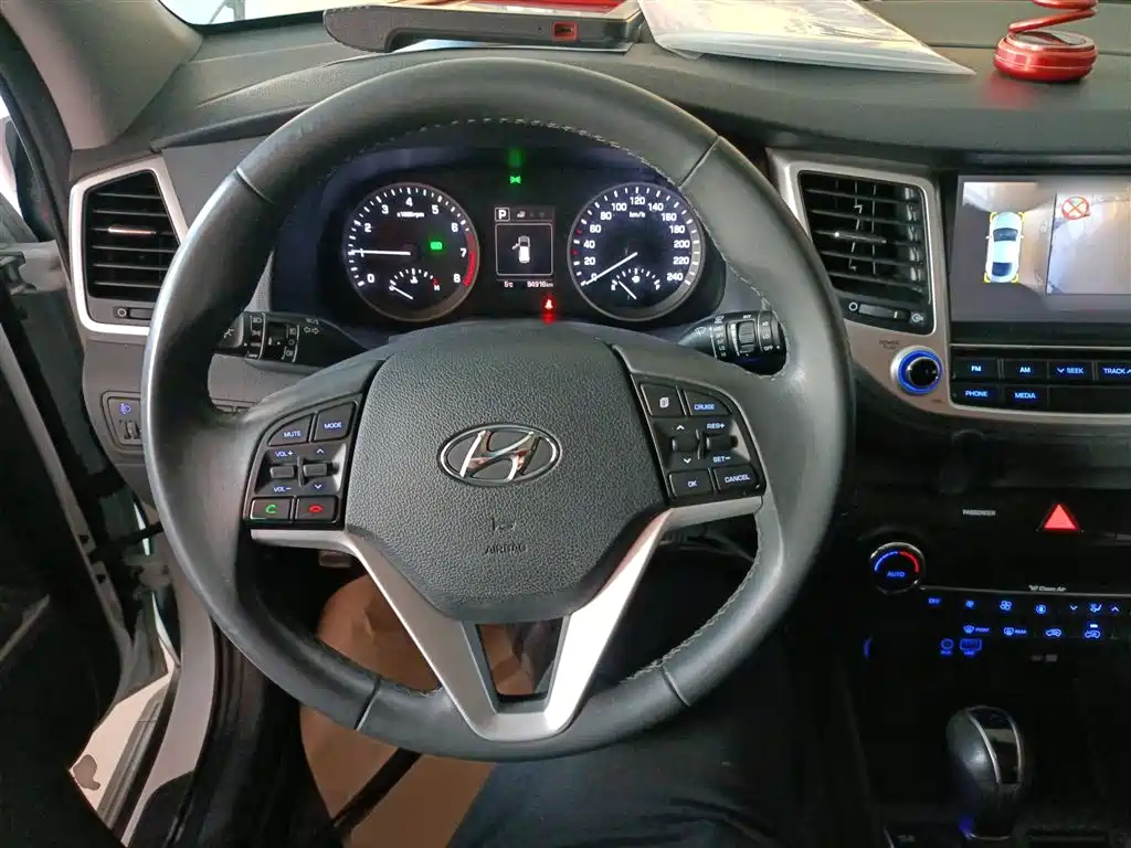 Hyundai Tucson 2018 — фото 11