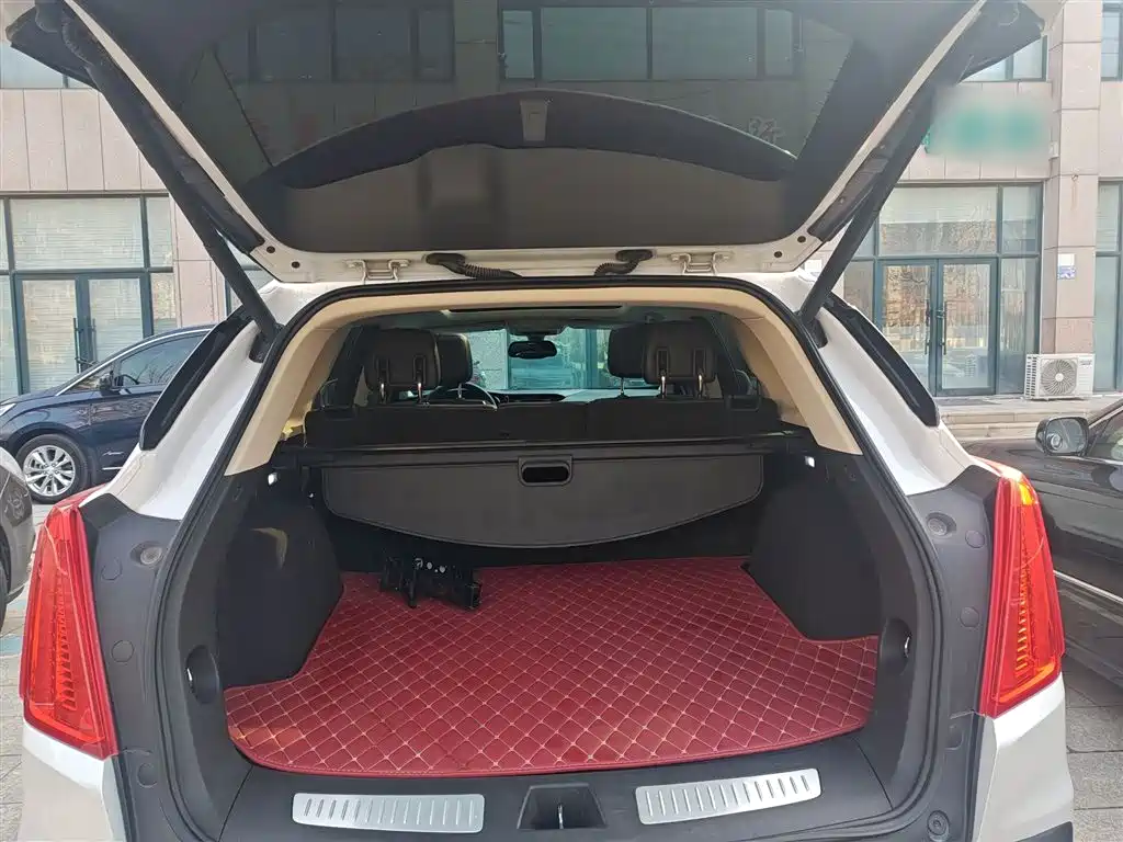 Cadillac XT5 2018 — фото 15