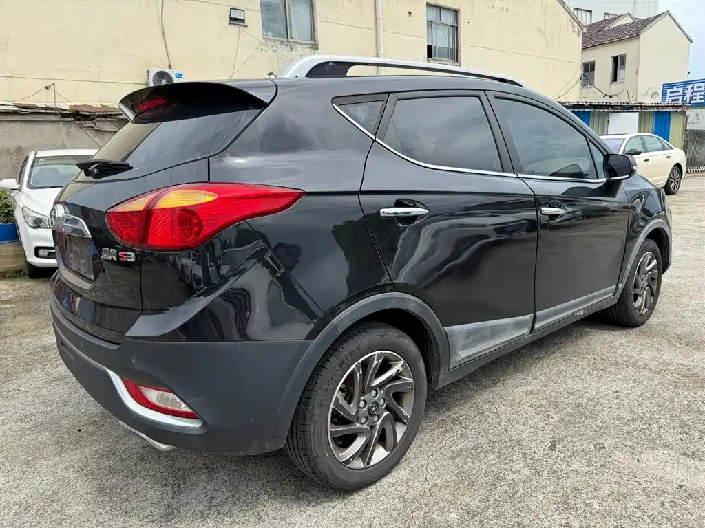 JAC Refine S3 2016