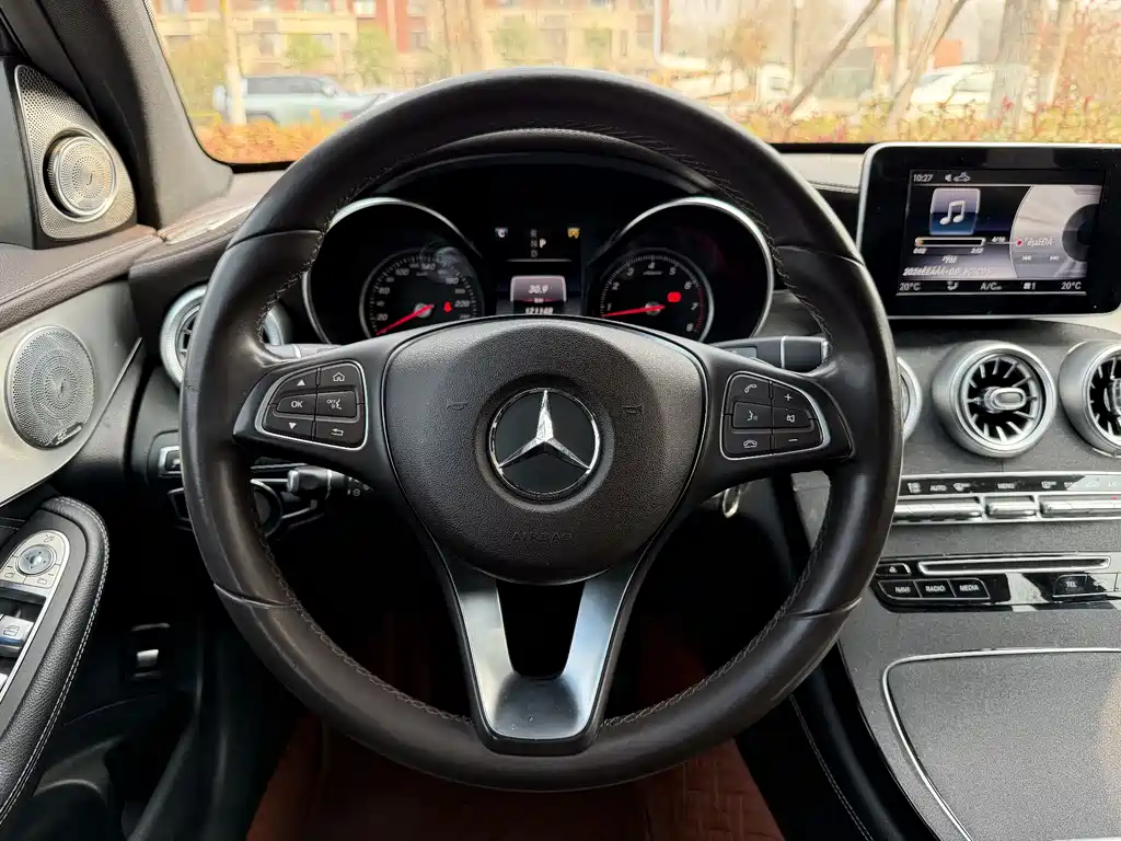 Mercedes-Benz GLC 2018 — фото 11