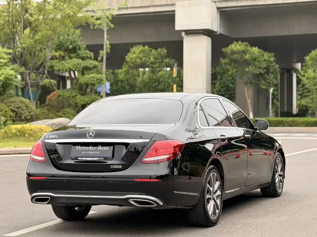 Mercedes-Benz E-Class 2017