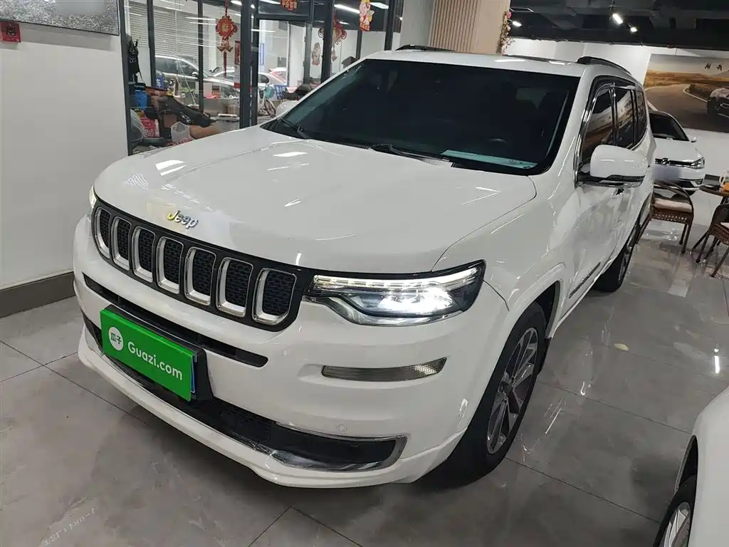 Jeep Grand Commander 2018 — фото 2