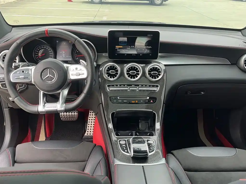 Mercedes-Benz GLC AMG 2018 — фото 6