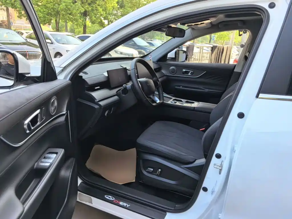 Chery Tiggo 8 PLUS 2025 — фото 16