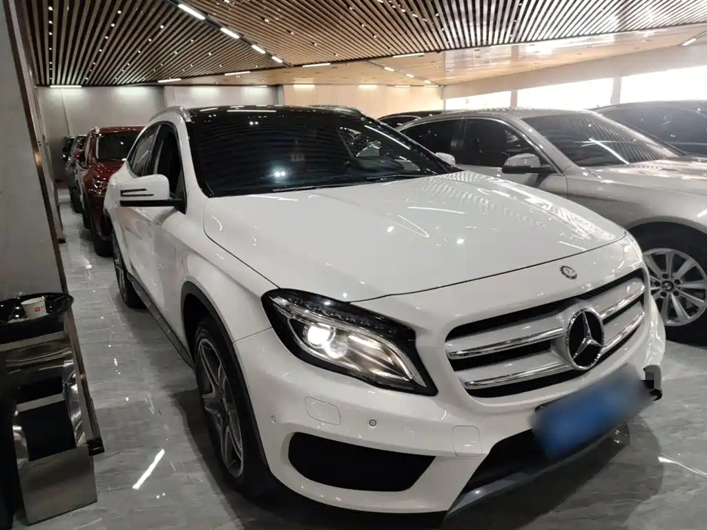 Mercedes-Benz GLA 2016 — фото 22