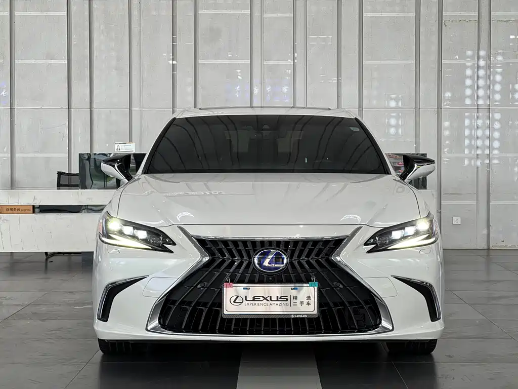 Lexus ES 2022 — фото 2
