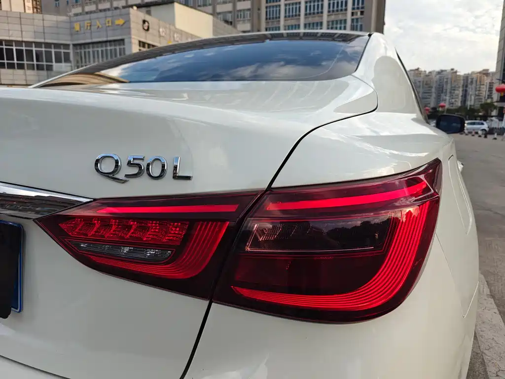 Infiniti Q50L 2023 — фото 20