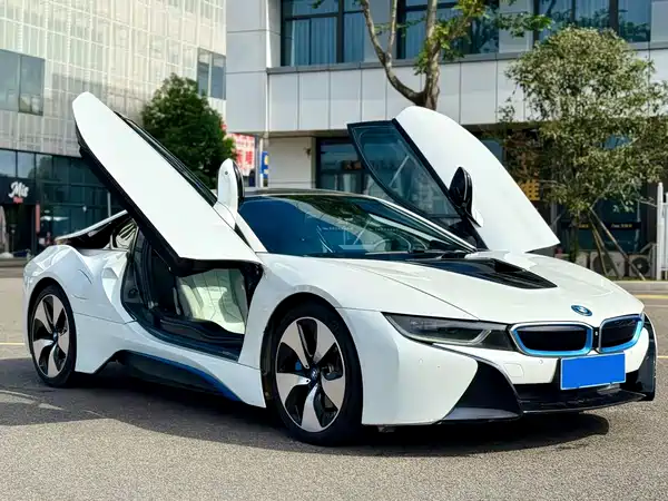 BMW i8 2015