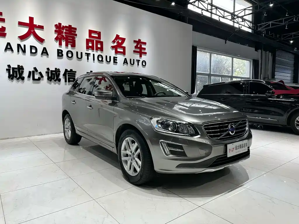 Volvo XC60 2017 — фото 3