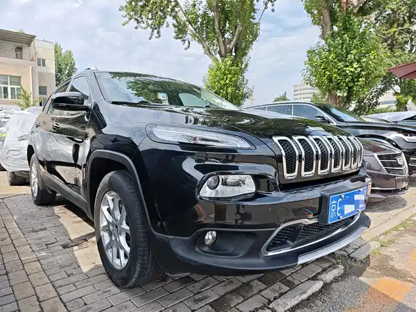 Jeep Cherokee 2016