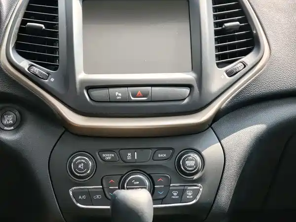 Jeep Cherokee 2016