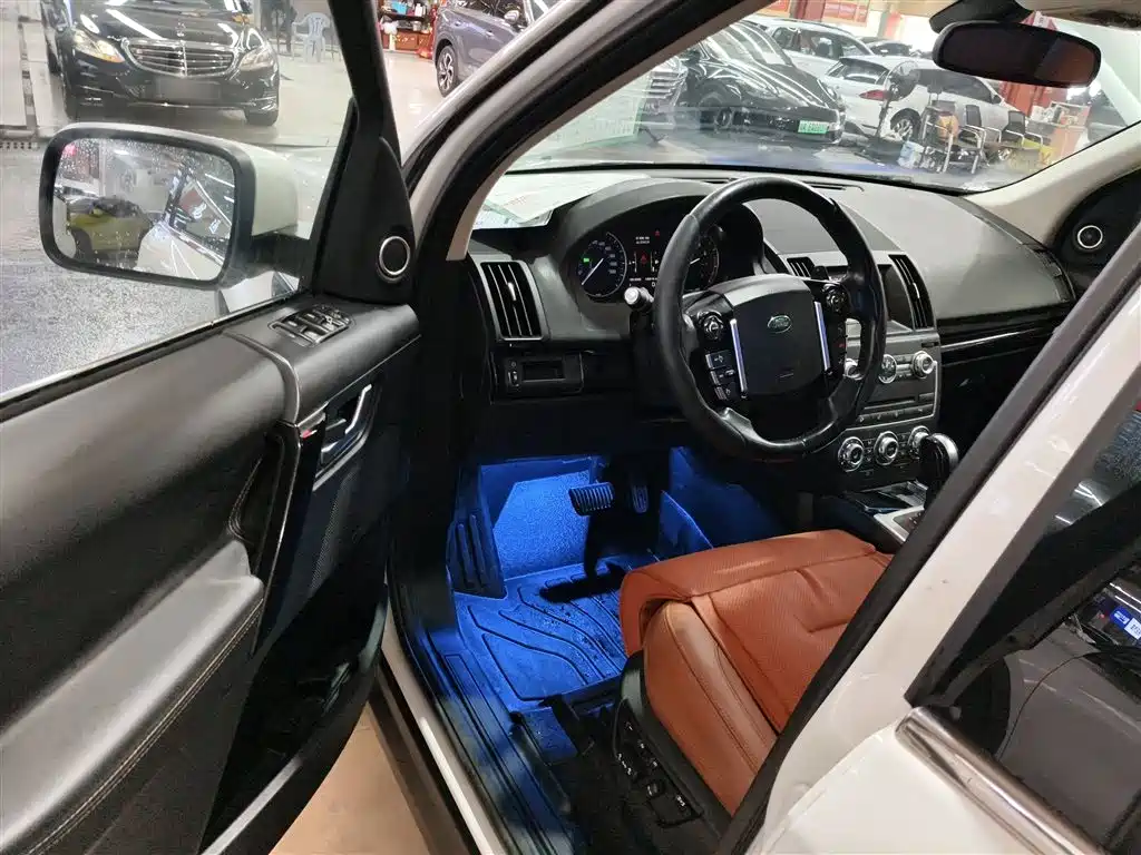 Land Rover Freelander 2 2014 — фото 12