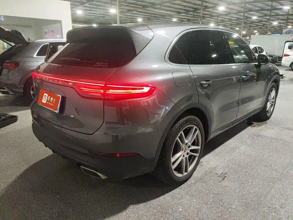 Porsche Cayenne 2019