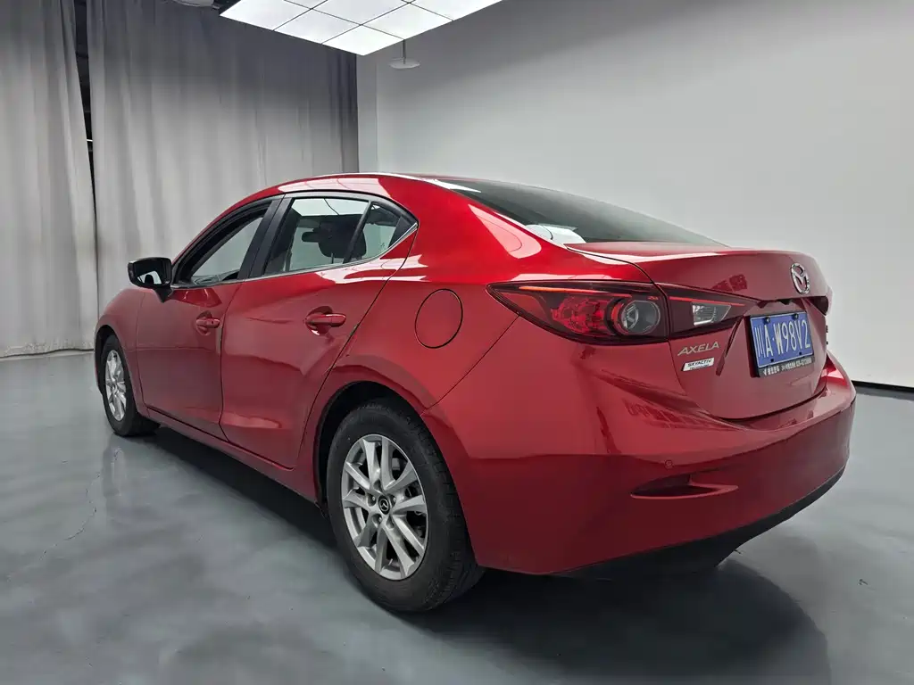 Mazda 3 Axela 2014 — фото 10