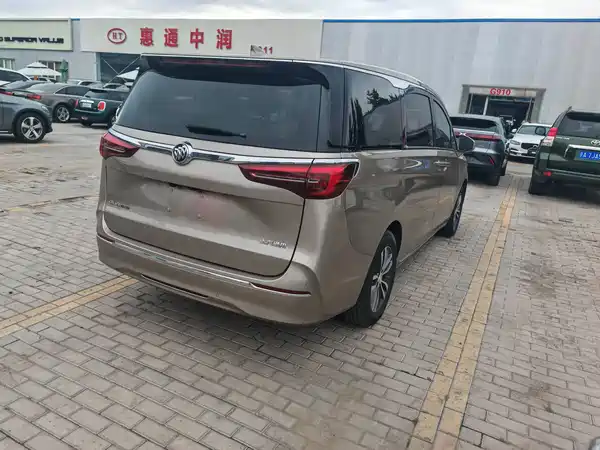 Buick GL8 2024