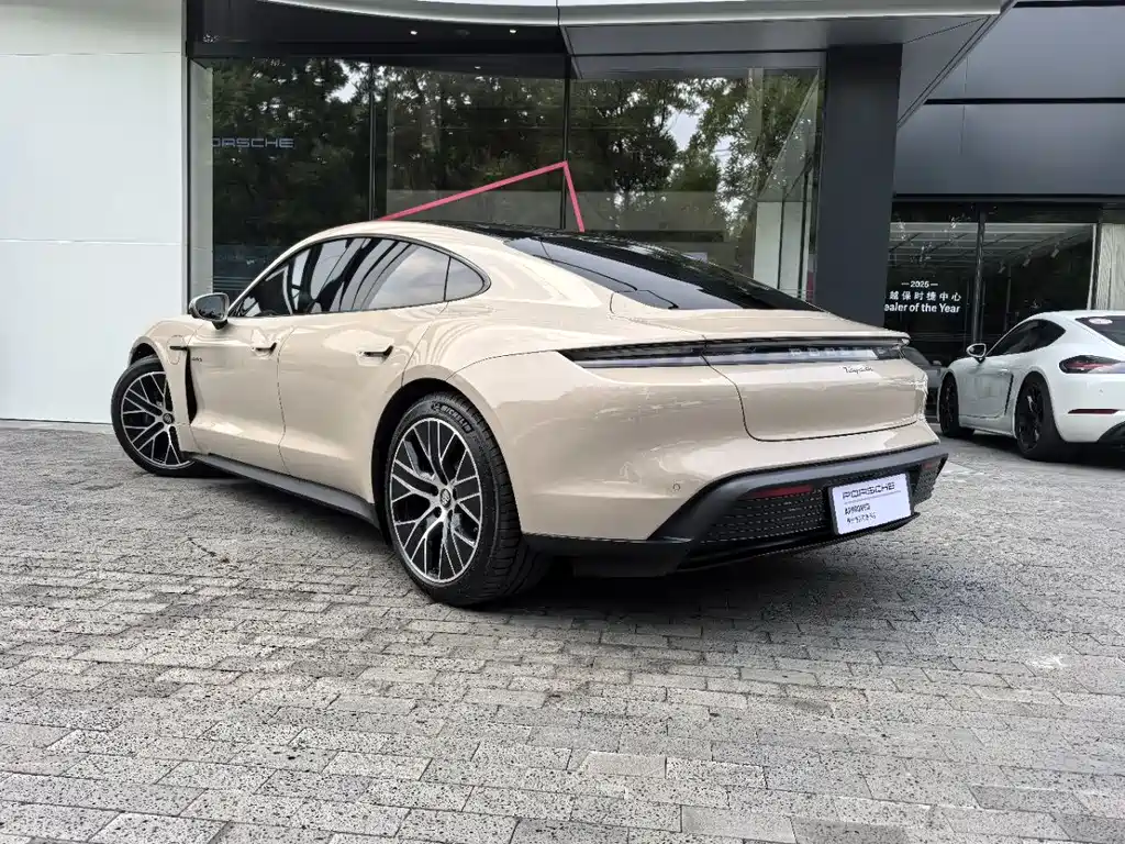 Porsche Taycan 2024