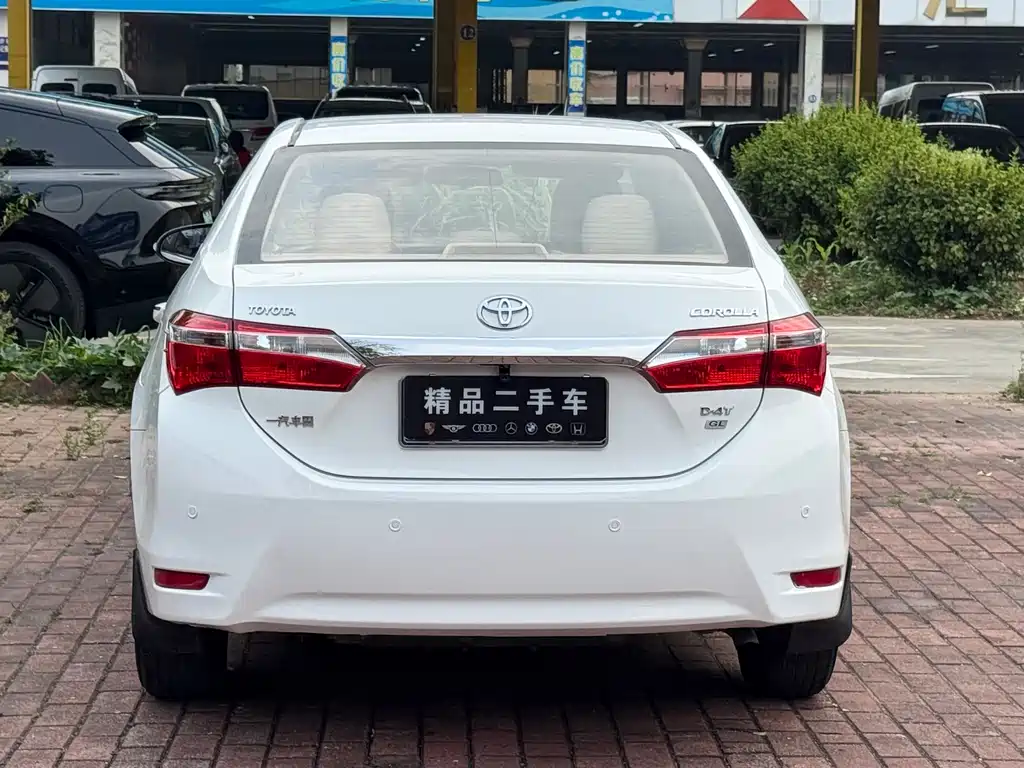 Toyota Corolla 2017 — фото 17
