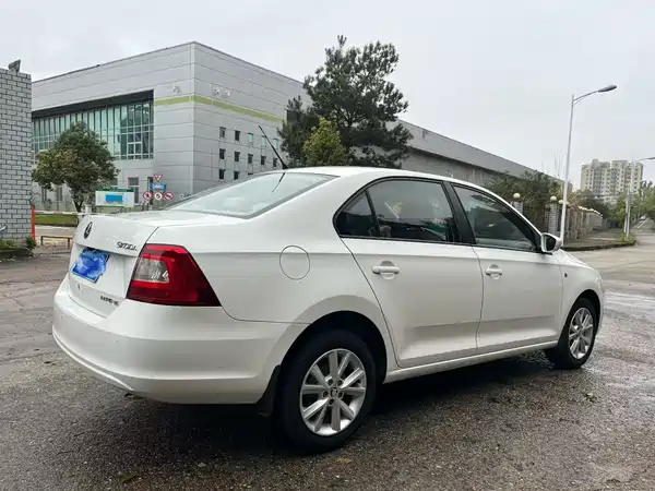Skoda Rapid 2014