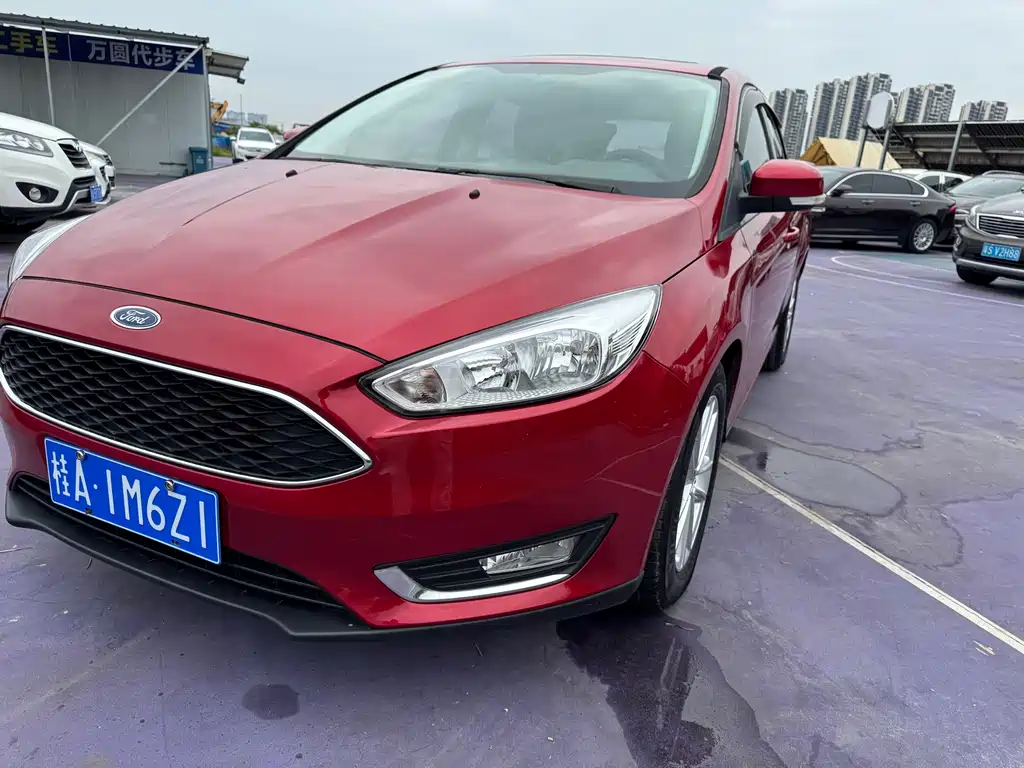 Ford Focus 2016 — фото 15