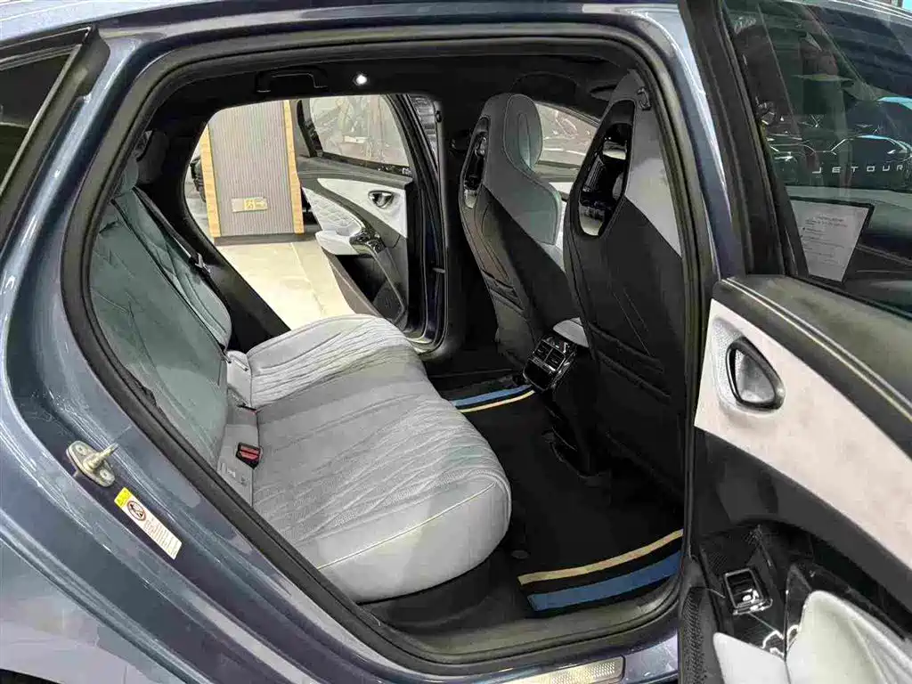 BYD Seal 2023 — фото 16