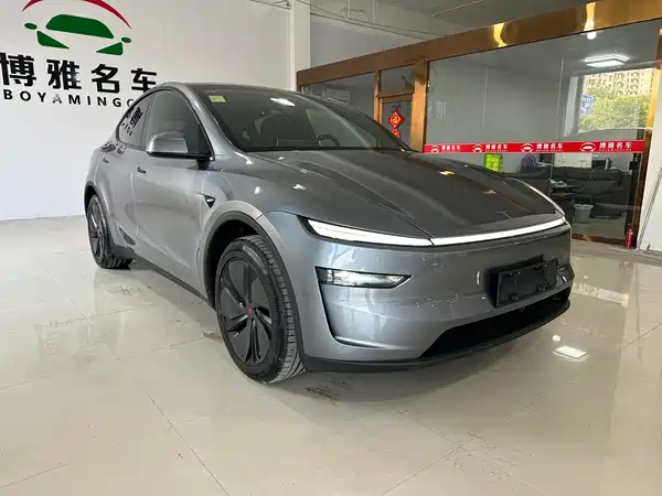 Tesla Model Y 2026