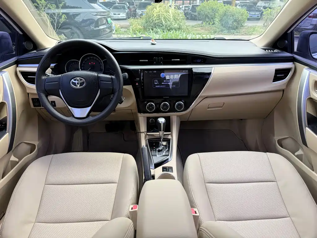 Toyota Corolla 2017 — фото 15