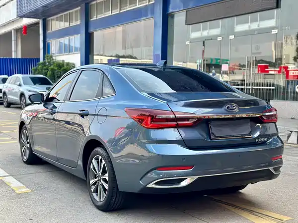 Ford Escort 2021