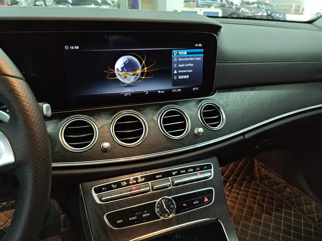 Mercedes-Benz E-Class 2018 — фото 13