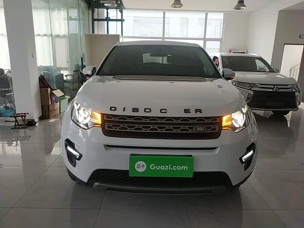 Land Rover Discovery Sport 2018 — фото 3