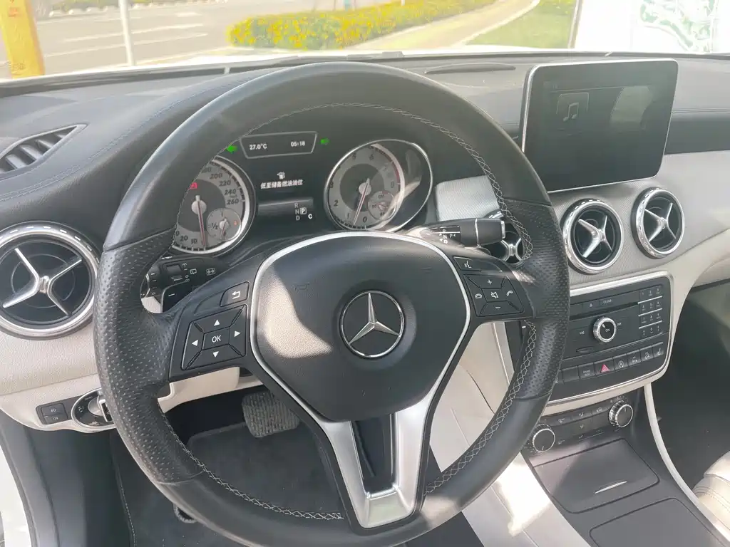 Mercedes-Benz GLA 2016 — фото 6