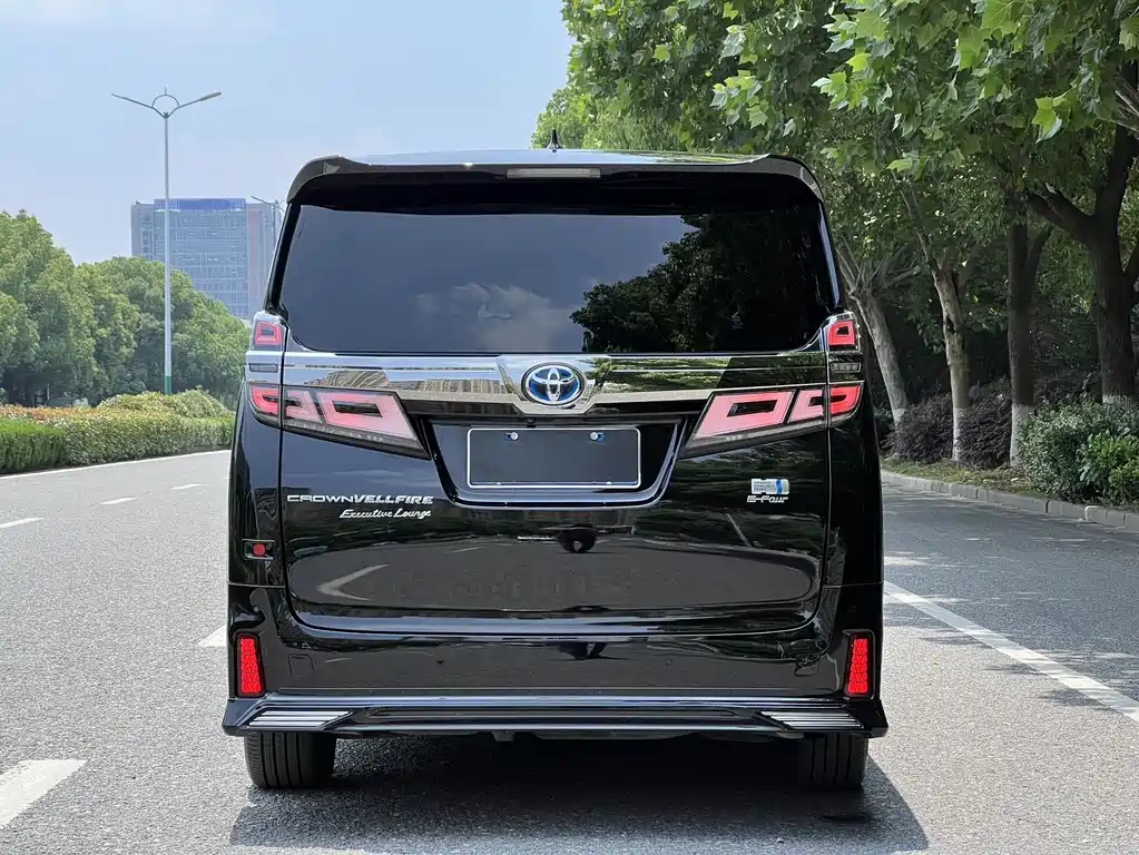 Toyota Vellfire 2021 — фото 4