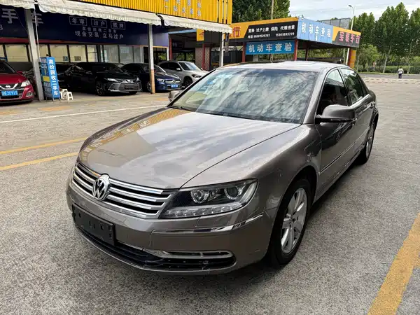 Volkswagen Phaeton 2013
