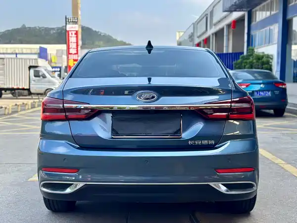 Ford Escort 2021
