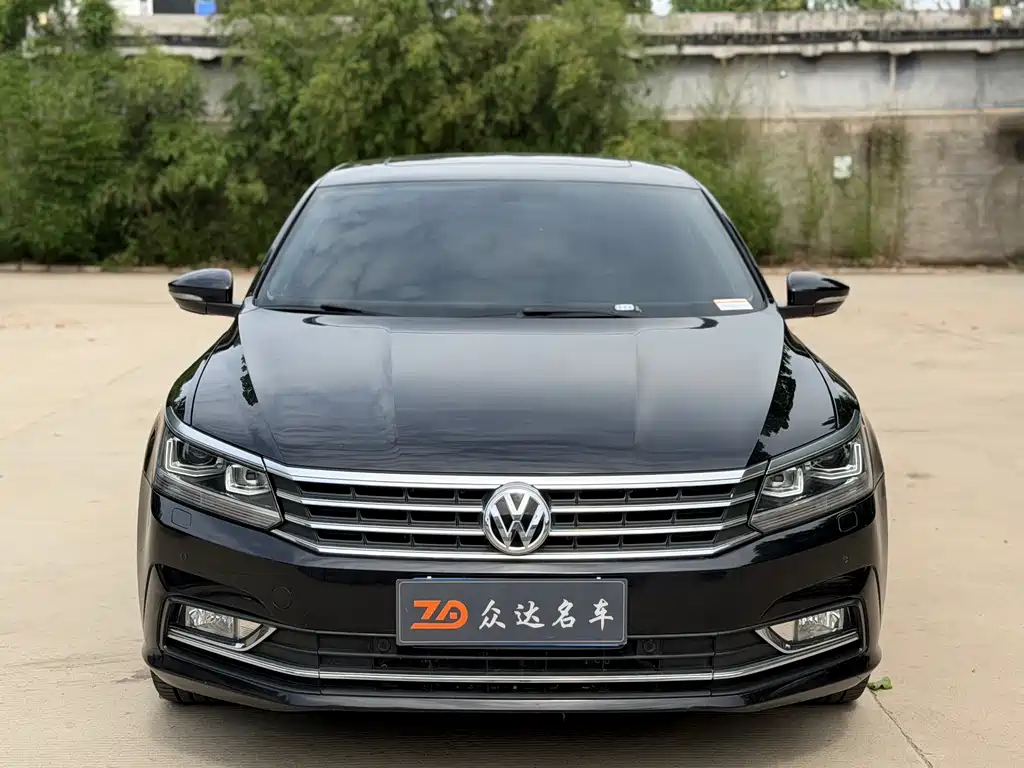 Volkswagen Passat 2017 — фото 2