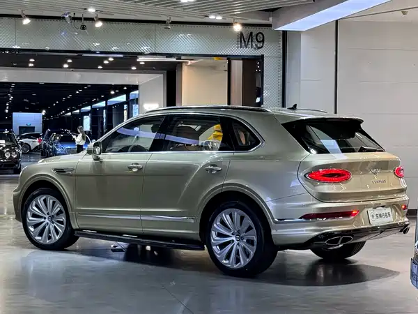 Bentley Bentayga 2021