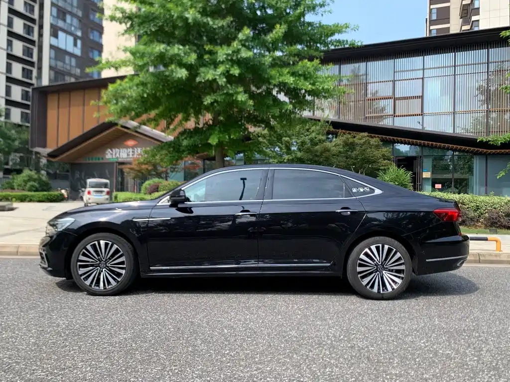 Volkswagen Passat 2021