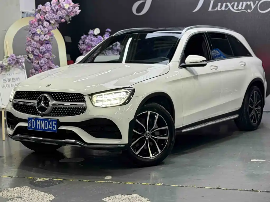 Mercedes-Benz GLC 2022 — фото 1