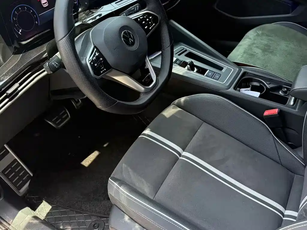 Volkswagen Golf 2022