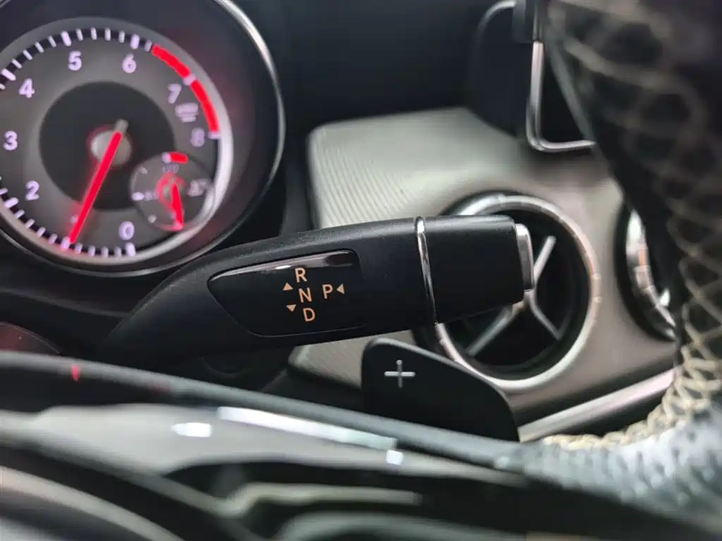 Mercedes-Benz CLA 2016 — фото 14