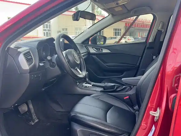 Mazda 3 Axela 2019