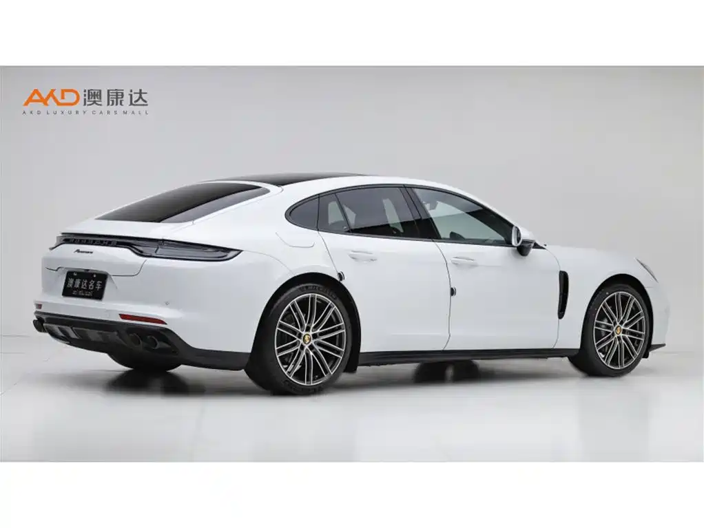 Porsche Panamera 2024