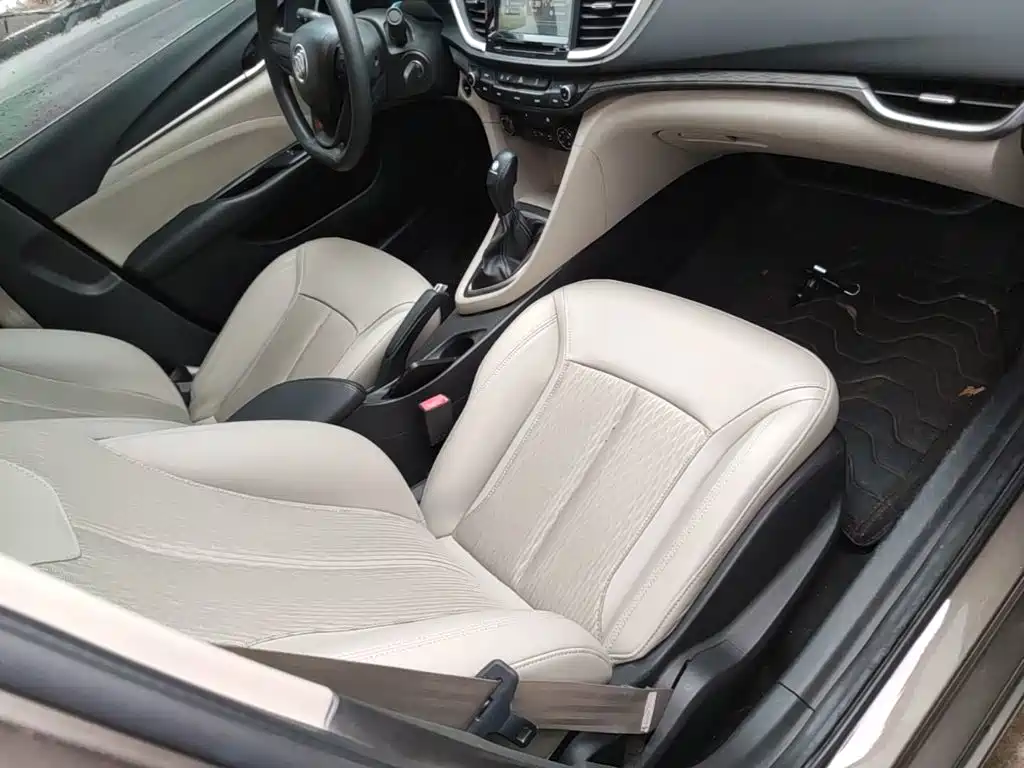 Buick Excelle 2016 — фото 25