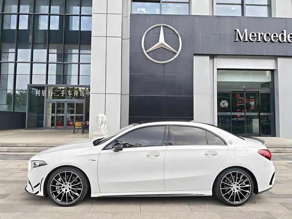 Mercedes-Benz A-Class AMG 2023 — фото 5