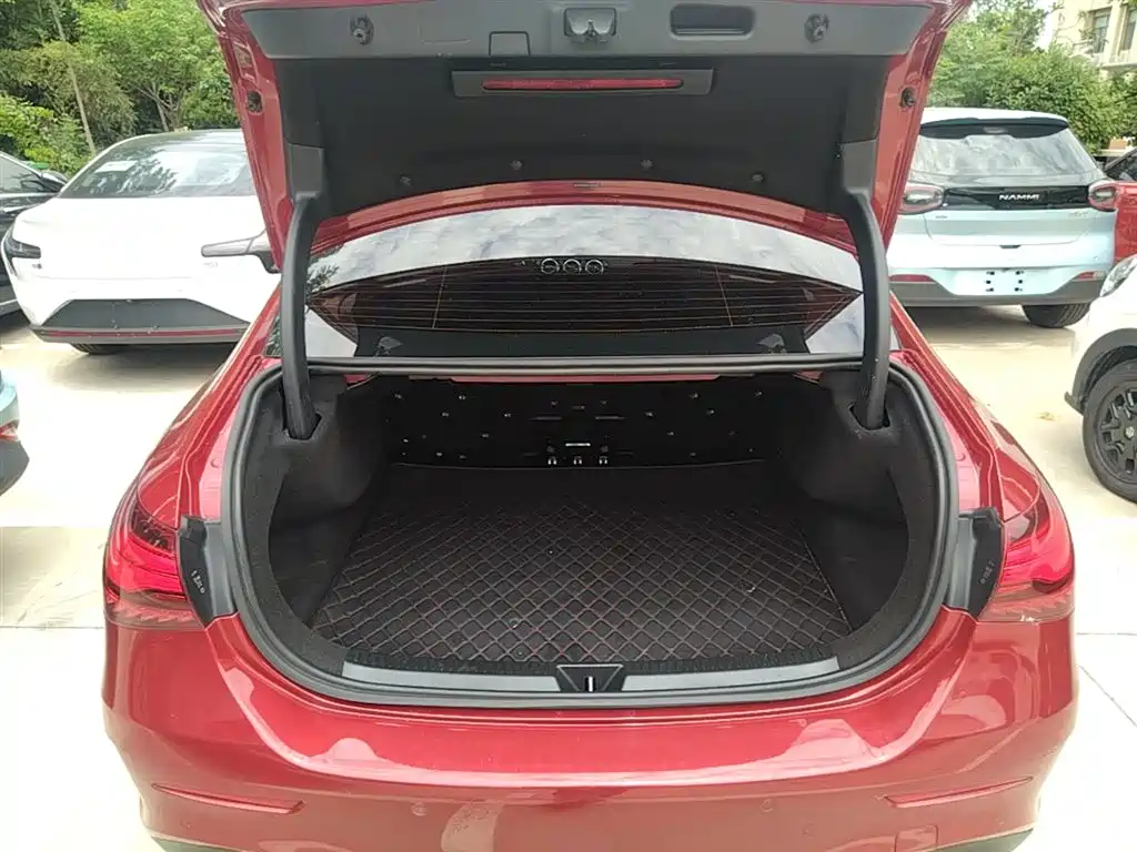 Mercedes-Benz A-Class 2023 — фото 19