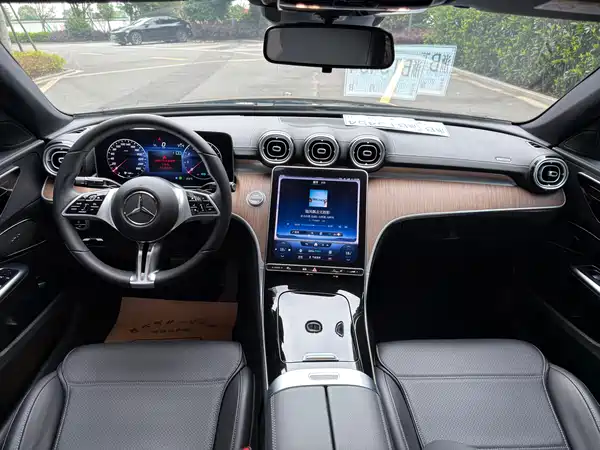Mercedes-Benz C-Class 2022