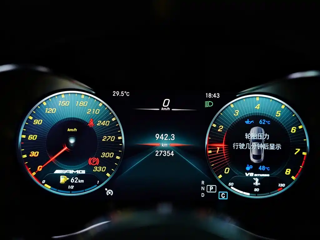 Mercedes-Benz C-Class AMG 2021 — фото 10