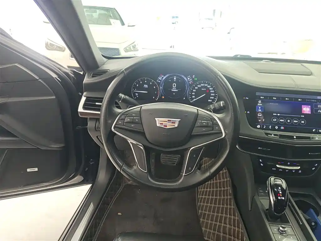 Cadillac CT6 2021 — фото 11