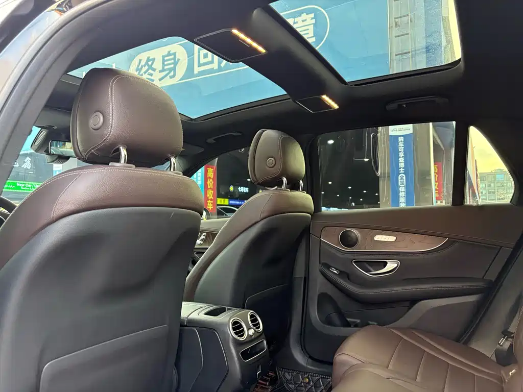 Mercedes-Benz GLC 2020 — фото 14