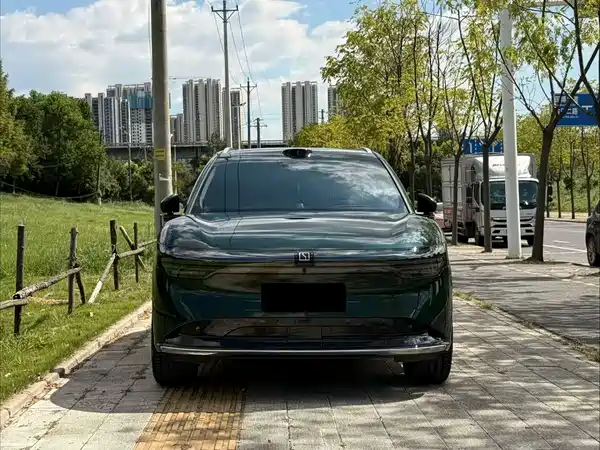 Zeekr 7X 2024