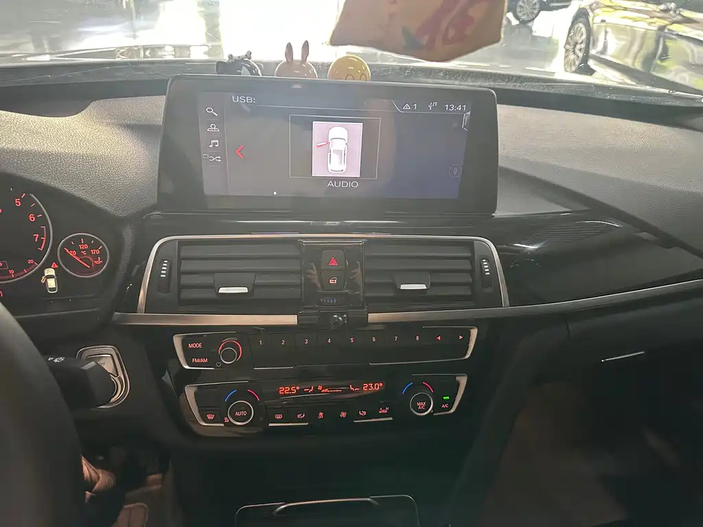 BMW 3 Series GT 2018 — фото 14